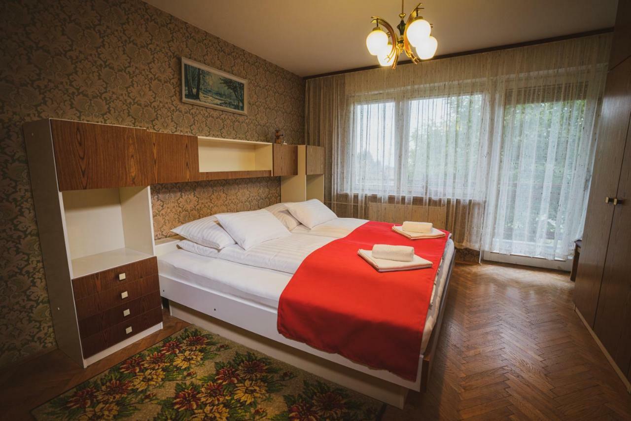 Apartmaji Retro Spodnje Gorje ภายนอก รูปภาพ